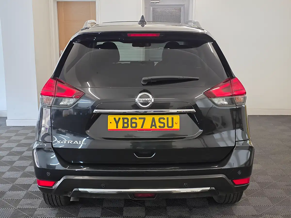 Used 2017 Nissan X-Trail N-Connecta Black - Interior and Exterior details 5