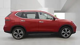 Used 2017 Nissan X-Trail N-Connecta Red - Interior and Exterior details 5