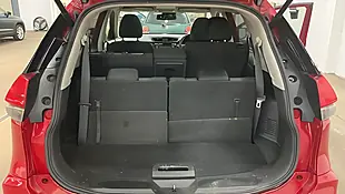Used 2017 Nissan X-Trail N-Connecta Red - Interior and Exterior details 9