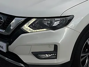 Used 2017 Nissan X-Trail N-Connecta Se White - Interior and Exterior details 19