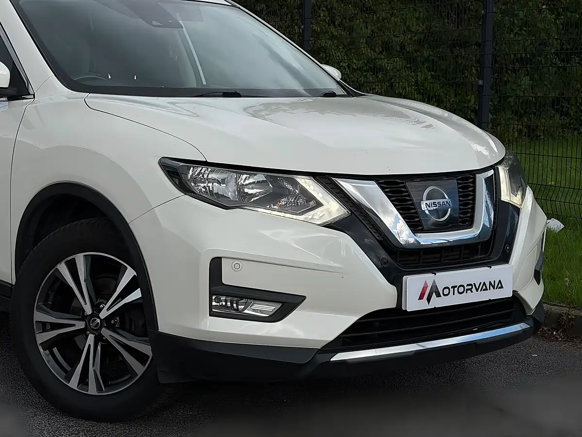 Used 2017 Nissan X-Trail N-Connecta Se White - Interior and Exterior details 20