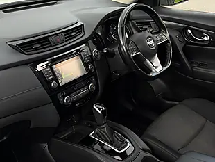 Used 2017 Nissan X-Trail N-Connecta Se White - Interior and Exterior details 4