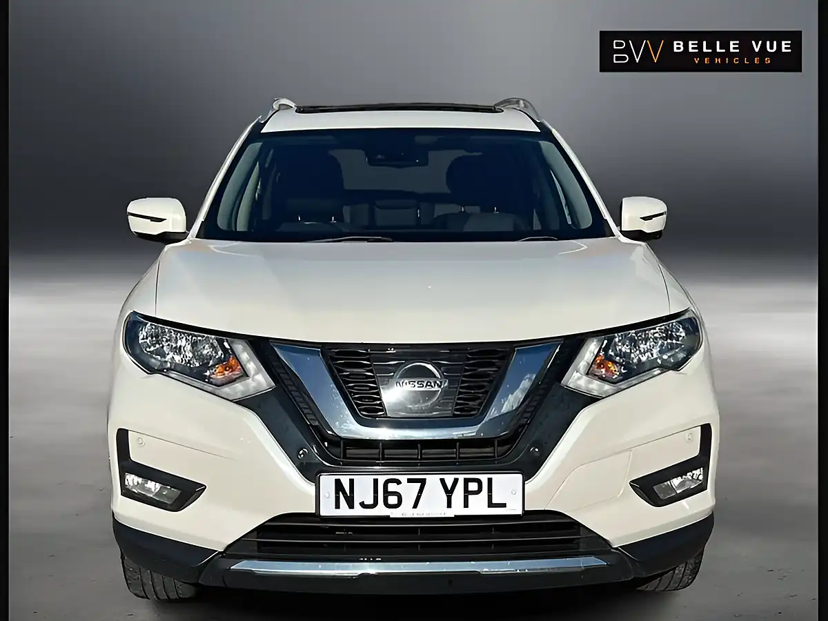 Used 2017 Nissan X-Trail N-Connecta Storm White - Interior and Exterior details 8
