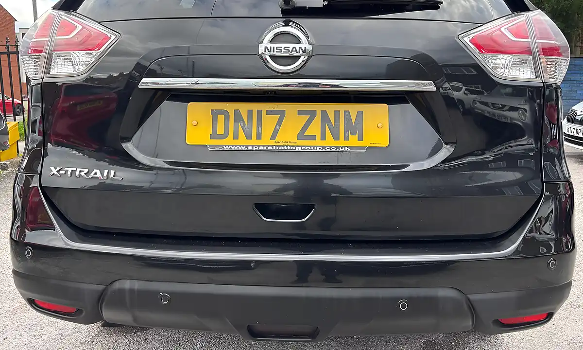 Used 2017 Nissan X-Trail N-Vision 4WD Black - Interior and Exterior details 19