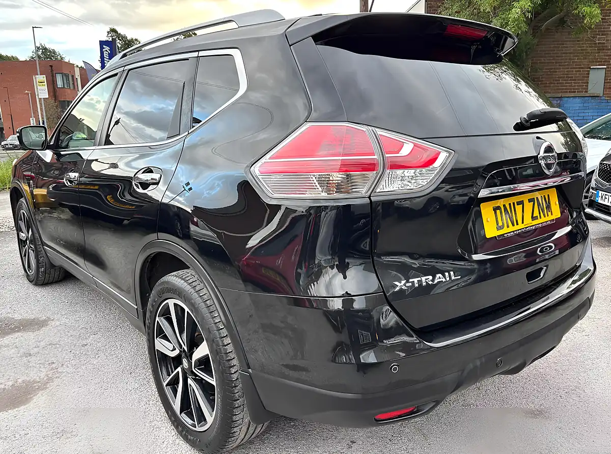 Used 2017 Nissan X-Trail N-Vision 4WD Black - Interior and Exterior details 9