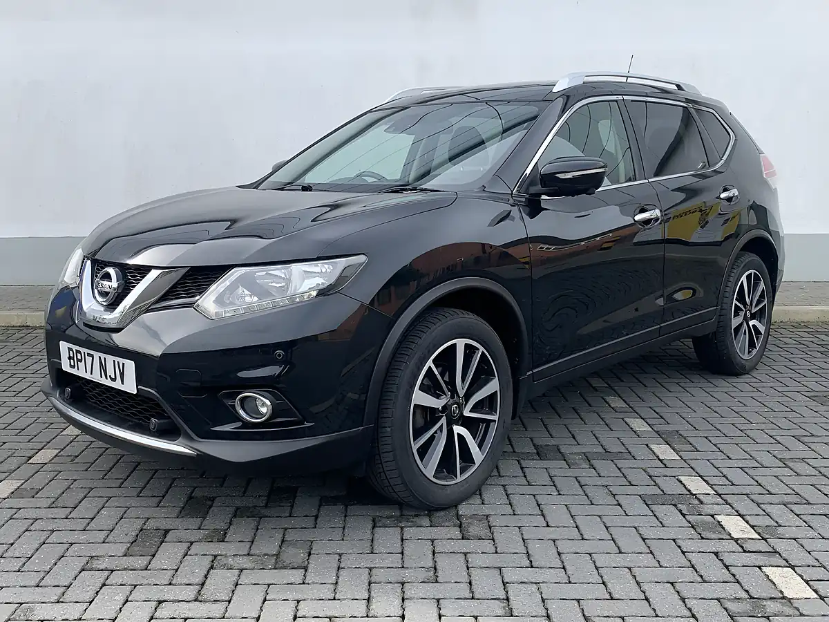Used 2017 Nissan X-Trail N-Vision Black - Interior and Exterior details 4
