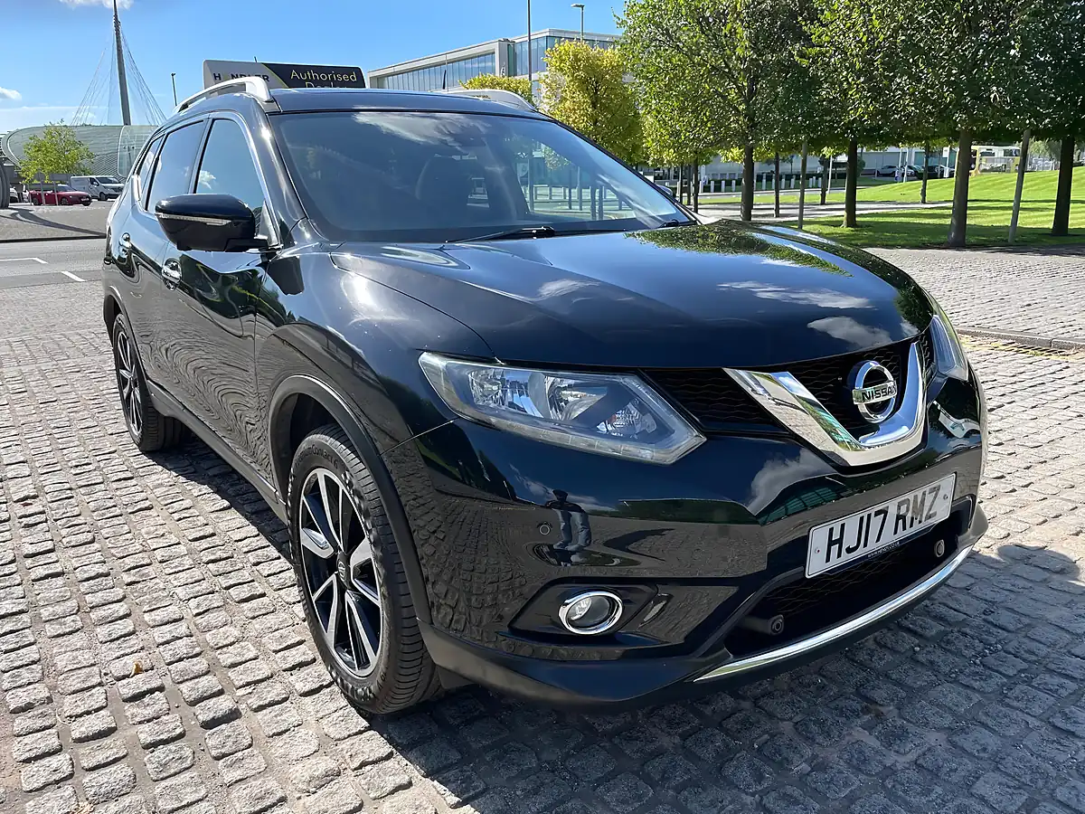 Used 2017 Nissan X-Trail N-Vision Black - Interior and Exterior details 10