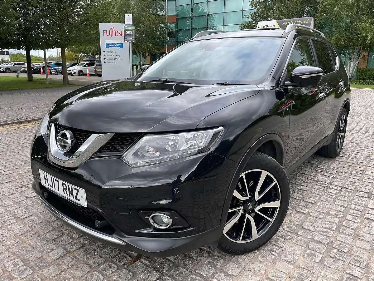Used 2017 Nissan X-Trail N-Vision Black - Interior and Exterior details 12