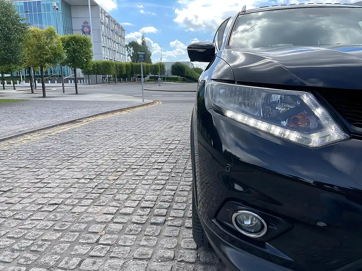 Used 2017 Nissan X-Trail N-Vision Black - Interior and Exterior details 14