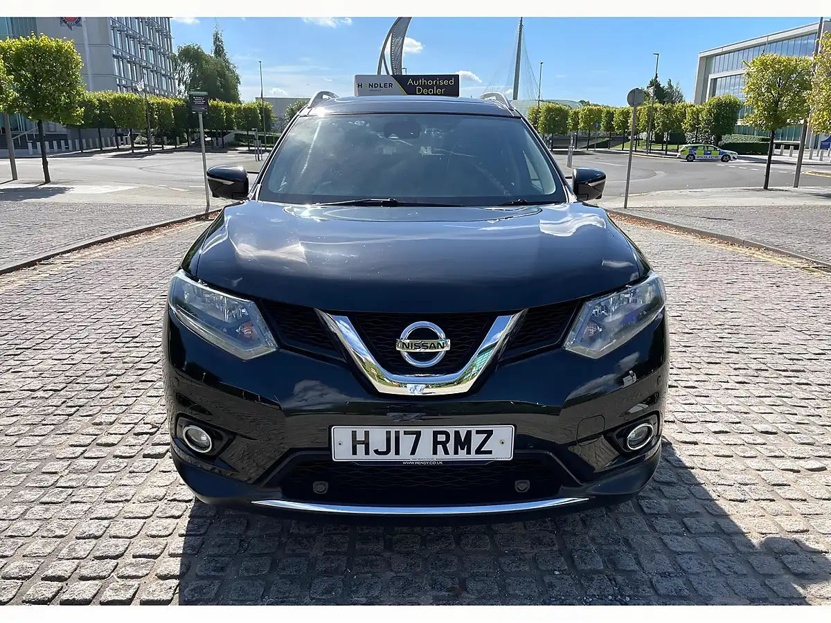 Used 2017 Nissan X-Trail N-Vision Black - Interior and Exterior details 3