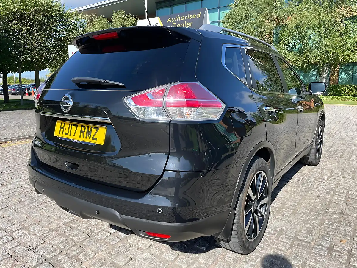 Used 2017 Nissan X-Trail N-Vision Black - Interior and Exterior details 8