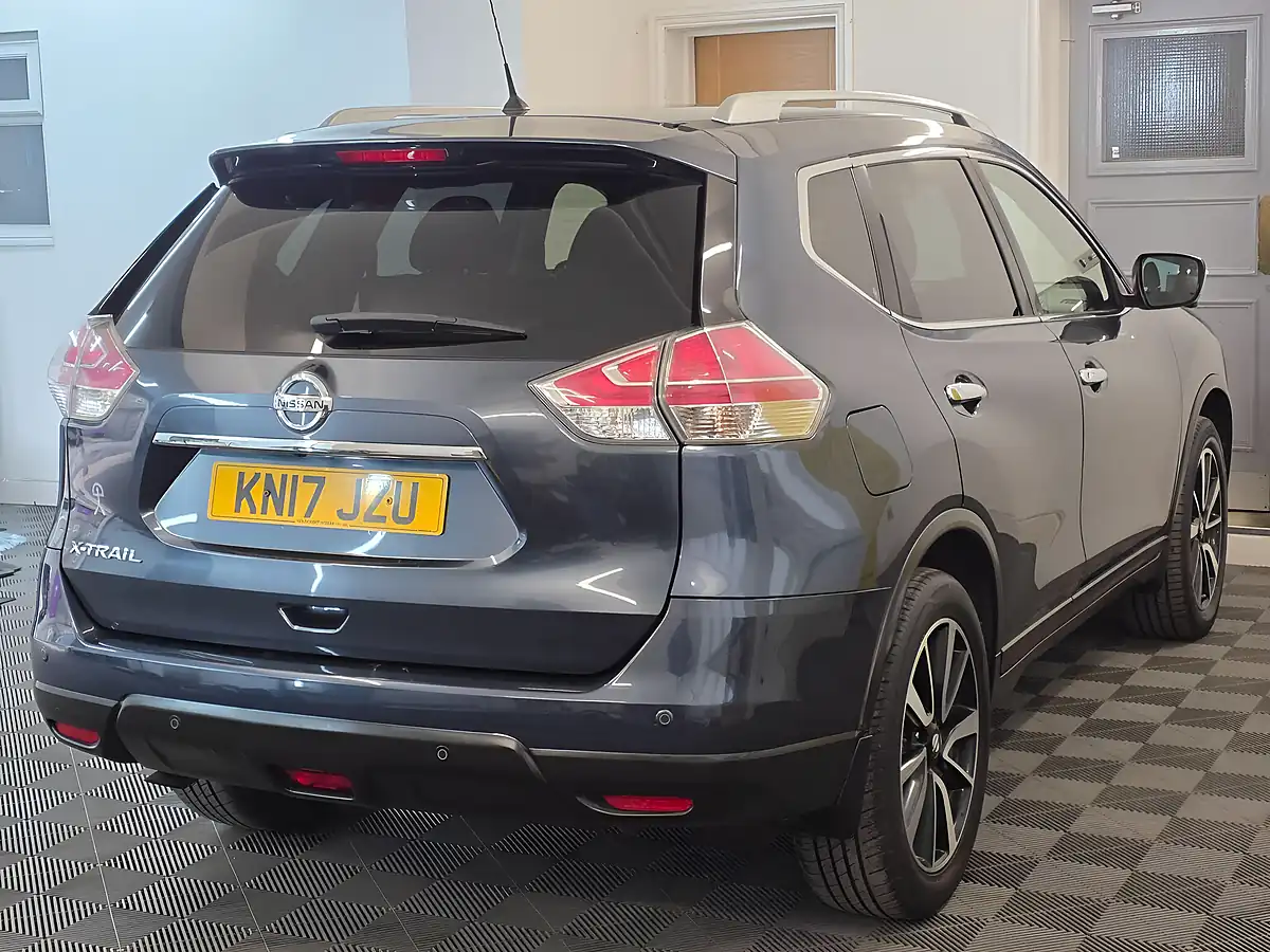 Used 2017 Nissan X-Trail N-Vision Blue - Interior and Exterior details 4