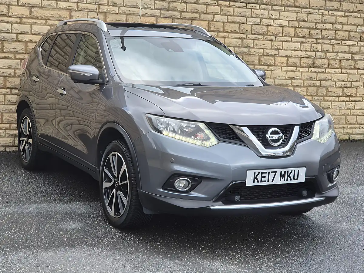 Used 2017 Nissan X-Trail N-Vision Grey - Interior and Exterior details 11