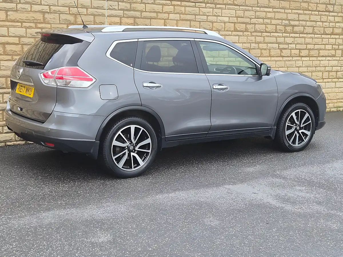 Used 2017 Nissan X-Trail N-Vision Grey - Interior and Exterior details 16