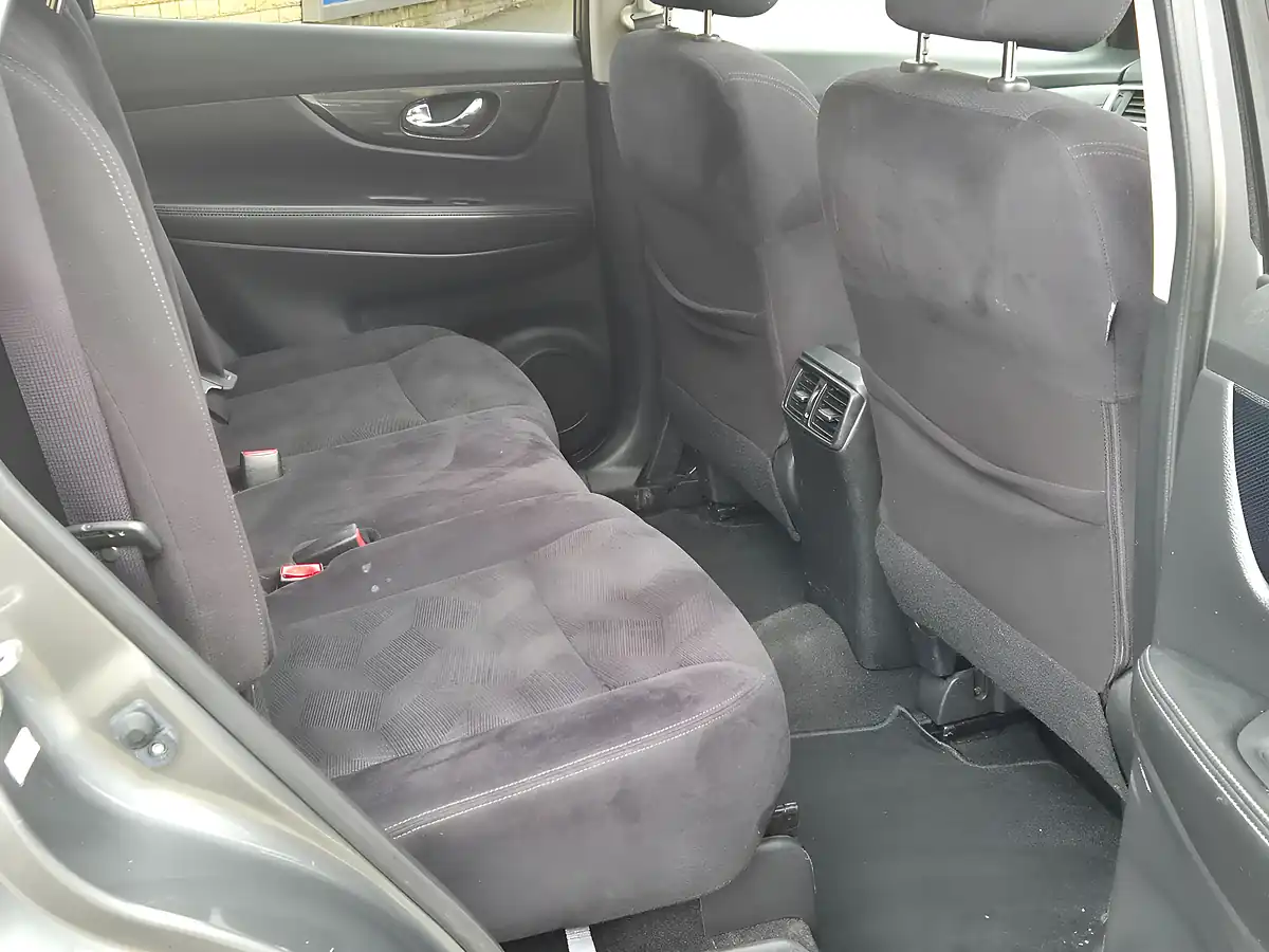 Used 2017 Nissan X-Trail N-Vision Grey - Interior and Exterior details 6