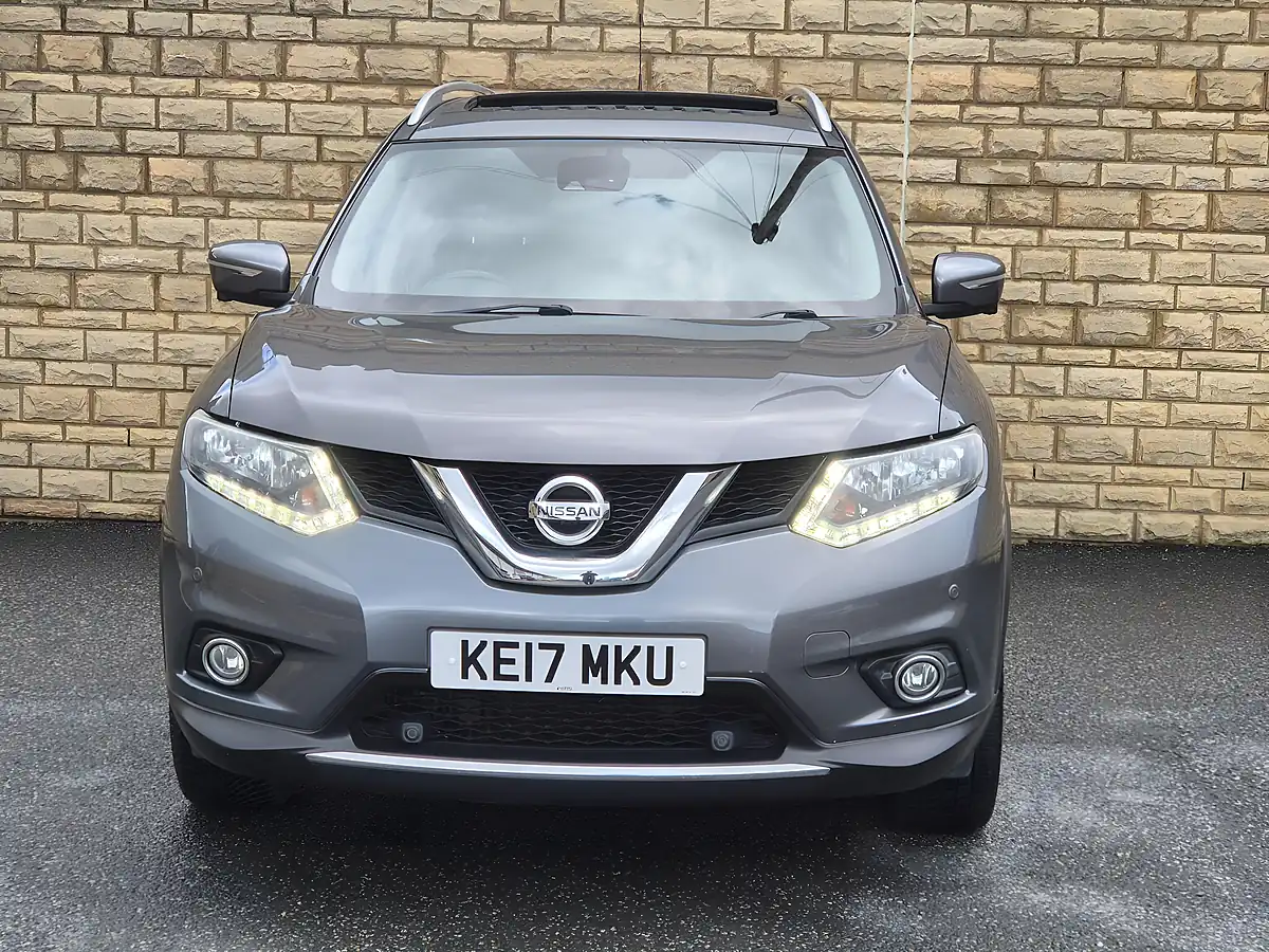 Used 2017 Nissan X-Trail N-Vision Grey - Interior and Exterior details 7