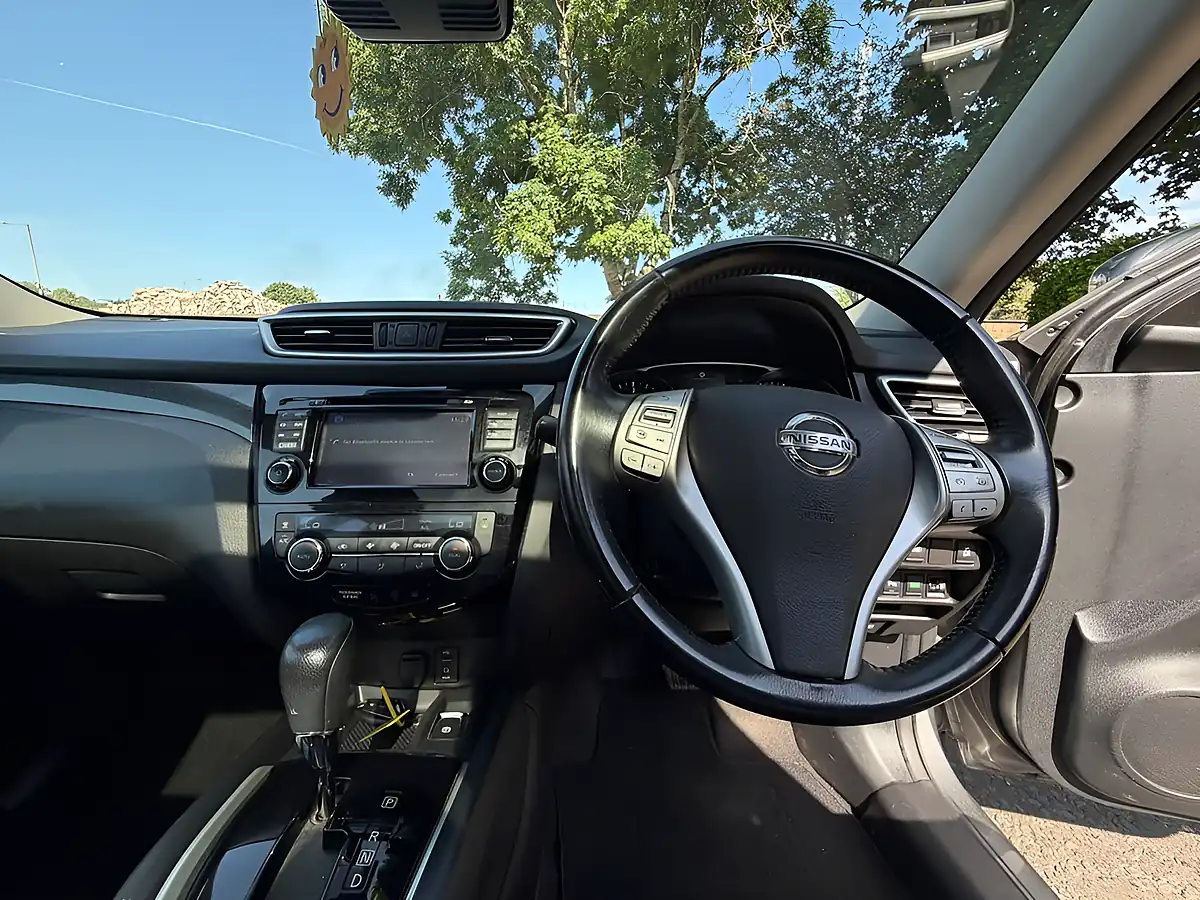 Used 2017 Nissan X-Trail N-Vision Grey - Interior and Exterior details 15