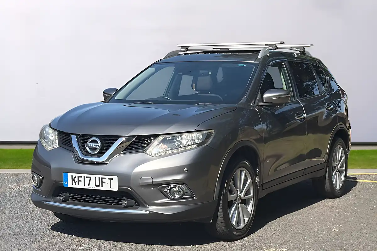 Used 2017 Nissan X-Trail N-Vision Grey - Interior and Exterior details 3