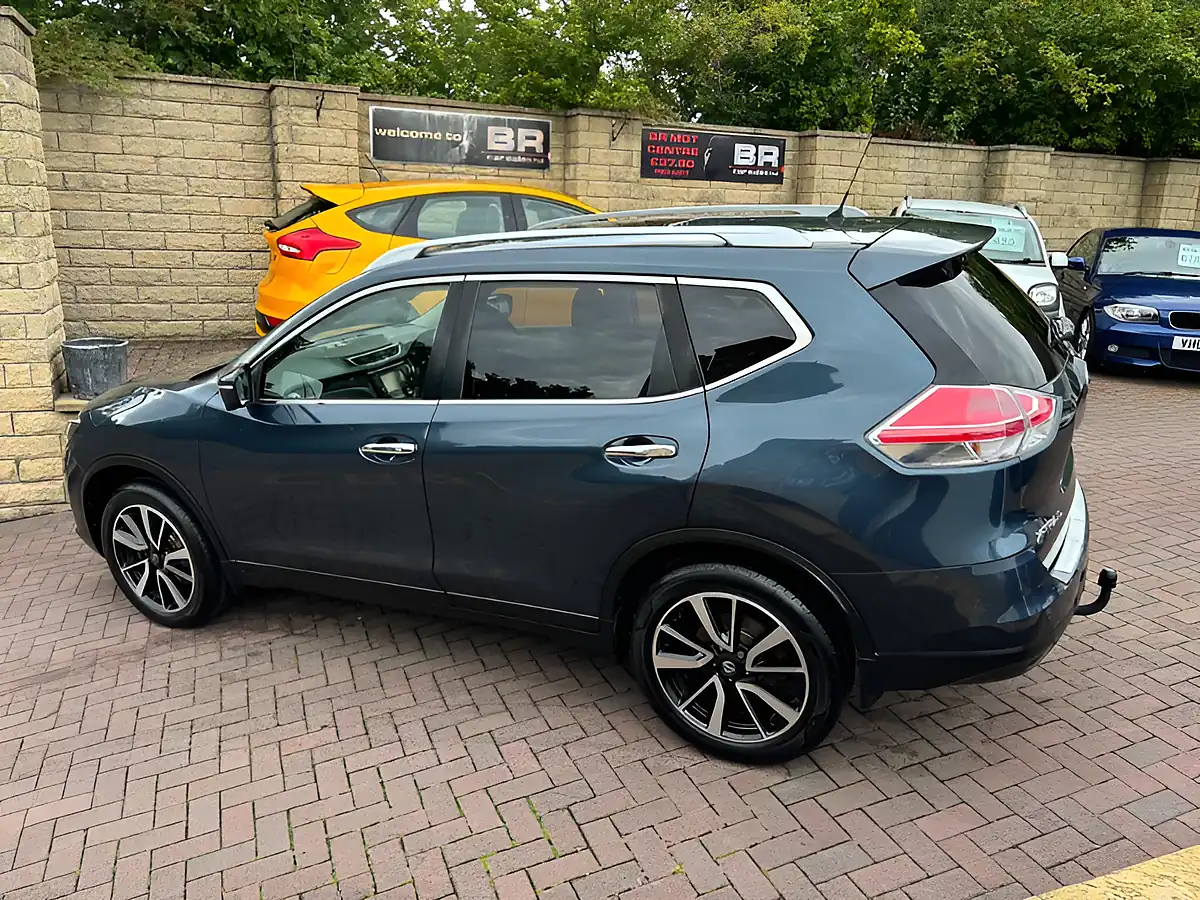 Used 2017 Nissan X-Trail N-Vision Haptic Blue - Interior and Exterior details 6