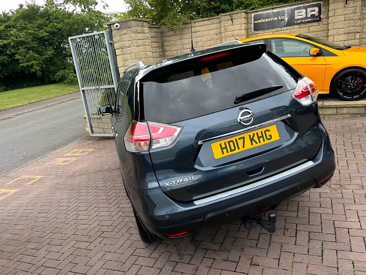 Used 2017 Nissan X-Trail N-Vision Haptic Blue - Interior and Exterior details 8