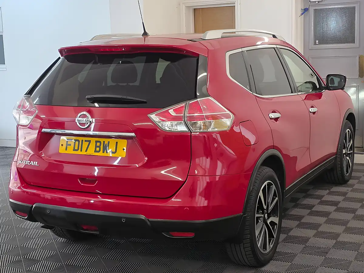 Used 2017 Nissan X-Trail N-Vision Red - Interior and Exterior details 4