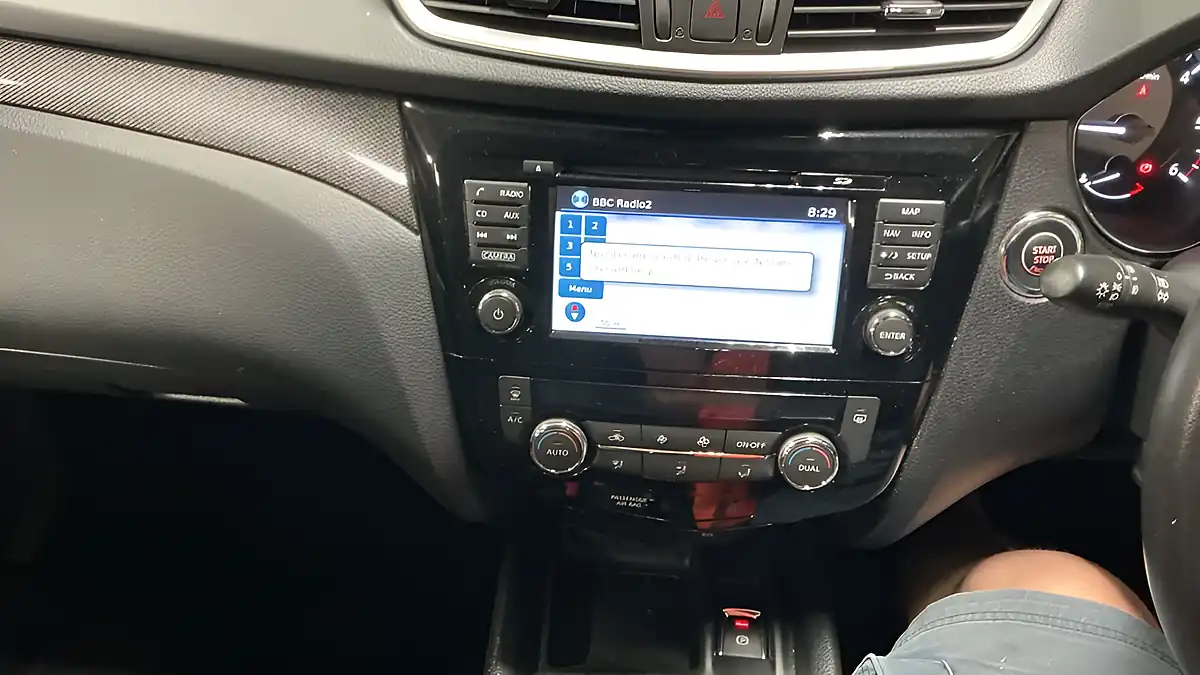 Used 2017 Nissan X-Trail N-Vision Silver - Interior and Exterior details 11