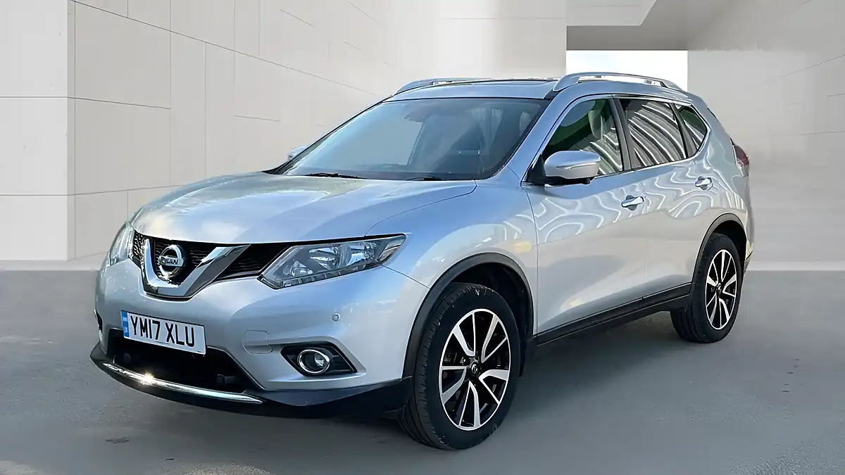 Used 2017 Nissan X-Trail N-Vision Silver - Interior and Exterior details 2