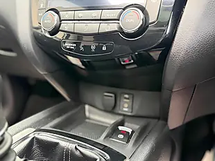 Used 2017 Nissan X-Trail N-Vision Silver - Interior and Exterior details 14