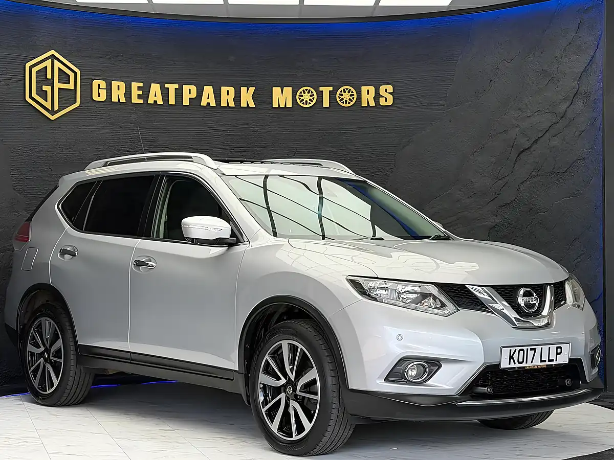 Used 2017 Nissan X-Trail N-Vision Silver - Interior and Exterior details 3