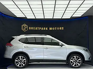 Used 2017 Nissan X-Trail N-Vision Silver - Interior and Exterior details 4