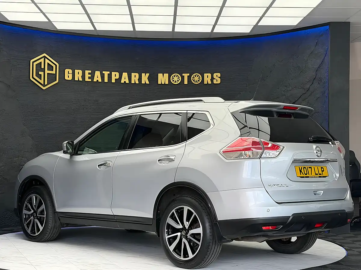 Used 2017 Nissan X-Trail N-Vision Silver - Interior and Exterior details 7