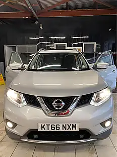 Used 2017 Nissan X-Trail N-Vision Silver - Interior and Exterior details 2