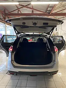 Used 2017 Nissan X-Trail N-Vision Silver - Interior and Exterior details 5