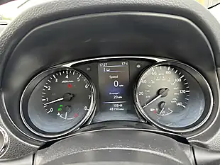 Used 2017 Nissan X-Trail N-Vision White - Interior and Exterior details 16
