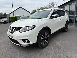 Used 2017 Nissan X-Trail N-Vision White - Interior and Exterior details 3