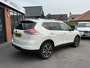 Used 2017 Nissan X-Trail N-Vision White - Interior and Exterior details 7