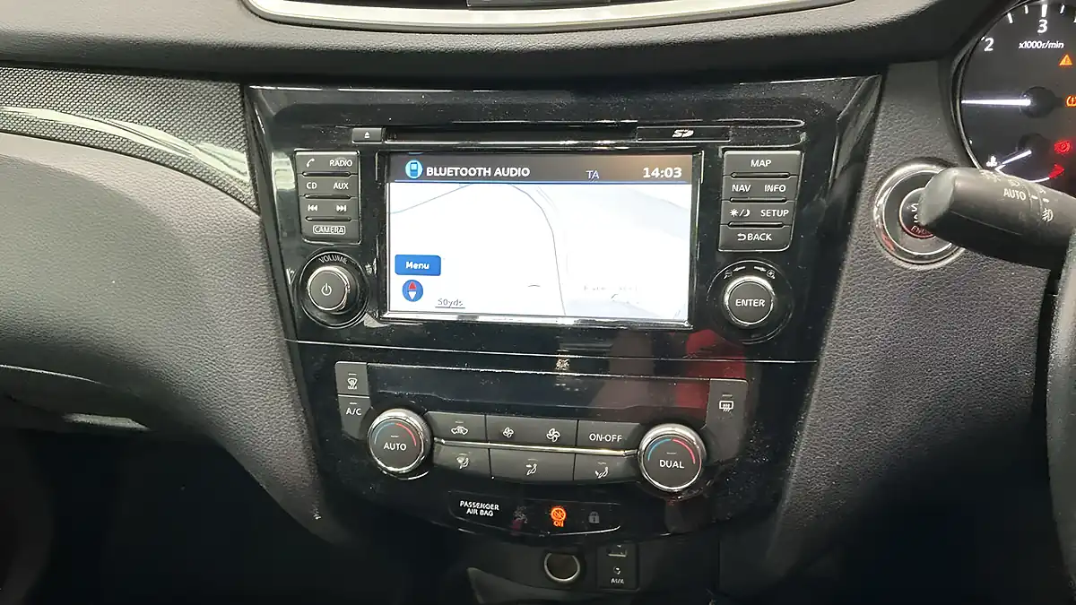 Used 2017 Nissan X-Trail N-Vision Xtron Silver - Interior and Exterior details 10