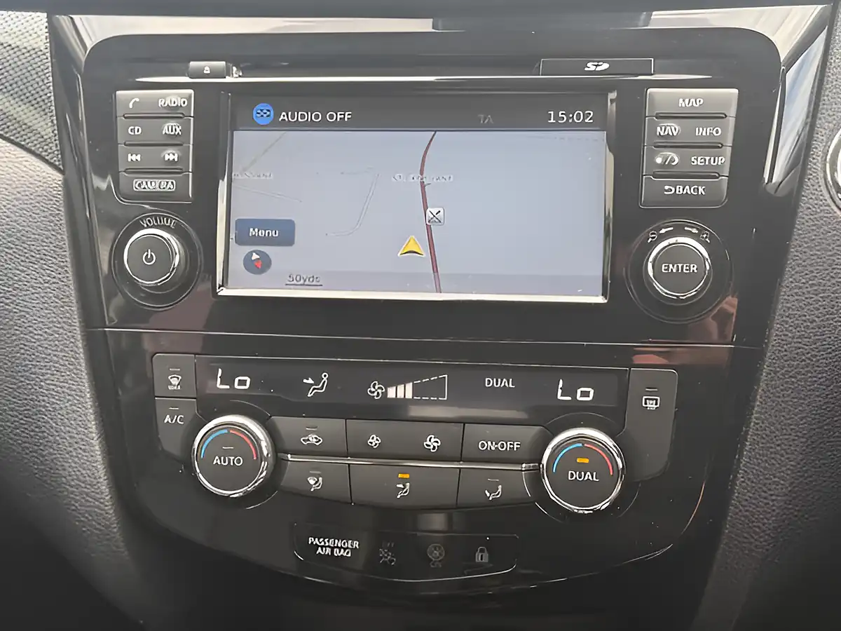 Used 2017 Nissan X-Trail Tekna Black - Interior and Exterior details 11