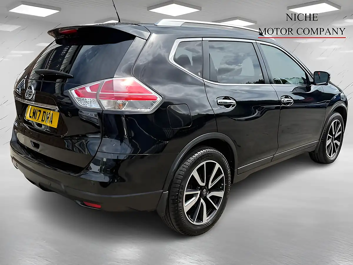 Used 2017 Nissan X-Trail Tekna Black - Interior and Exterior details 5