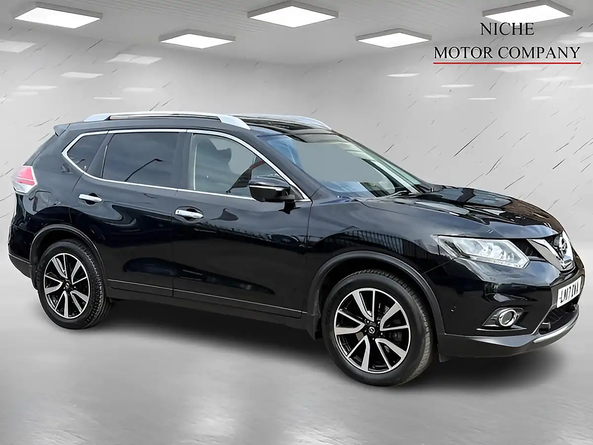Used 2017 Nissan X-Trail Tekna Black - Interior and Exterior details 7
