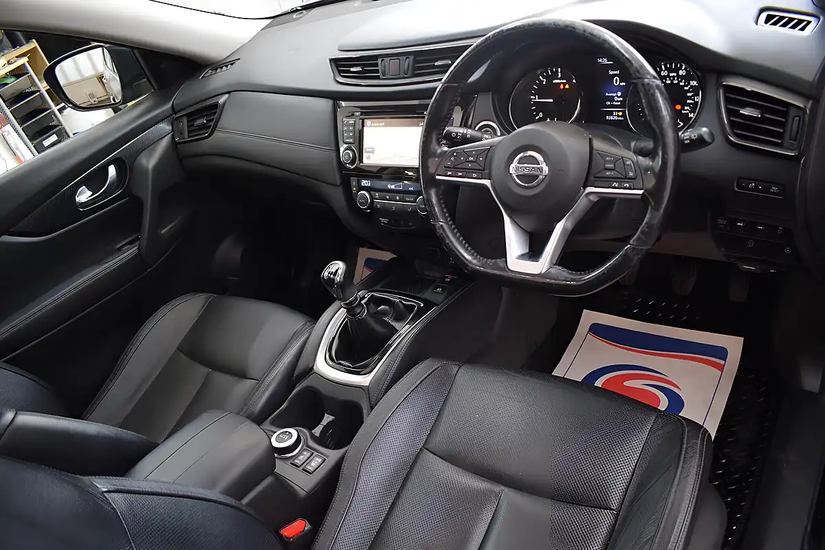 Used 2017 Nissan X-Trail Tekna Black - Interior and Exterior details 7