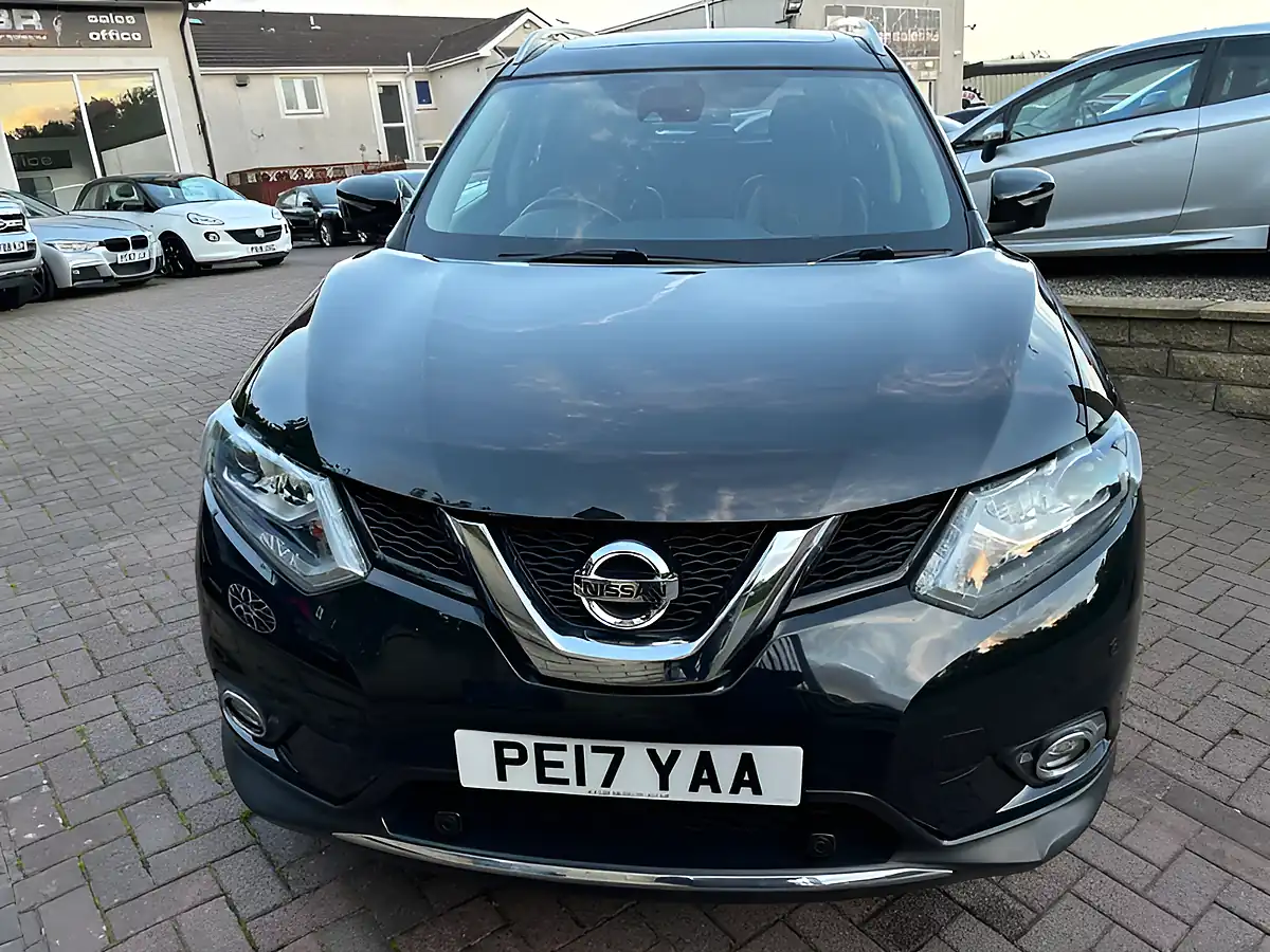 Used 2017 Nissan X-Trail Tekna Black - Interior and Exterior details 10