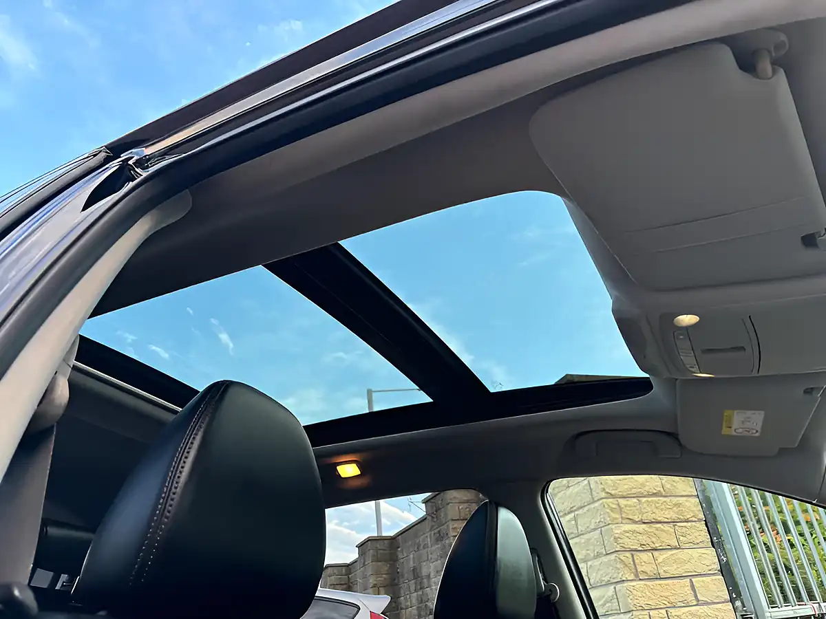 Used 2017 Nissan X-Trail Tekna Black - Interior and Exterior details 13