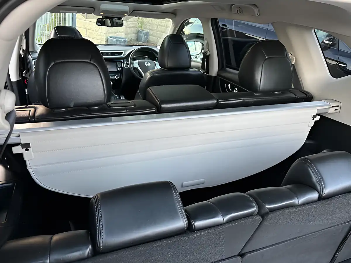 Used 2017 Nissan X-Trail Tekna Black - Interior and Exterior details 18