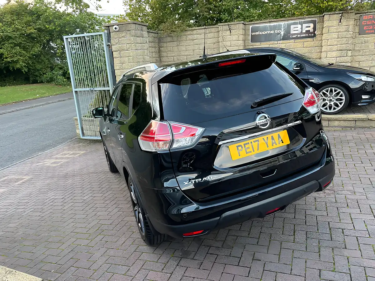 Used 2017 Nissan X-Trail Tekna Black - Interior and Exterior details 8