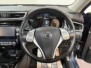 Used 2017 Nissan X-Trail Tekna Blue - Interior and Exterior details 15