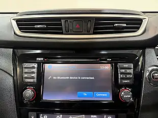 Used 2017 Nissan X-Trail Tekna Blue - Interior and Exterior details 19
