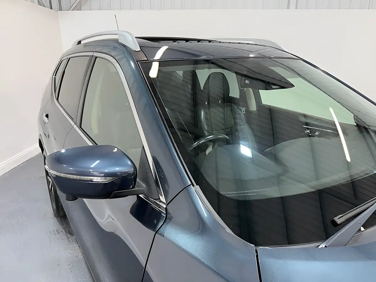 Used 2017 Nissan X-Trail Tekna Blue - Interior and Exterior details 5