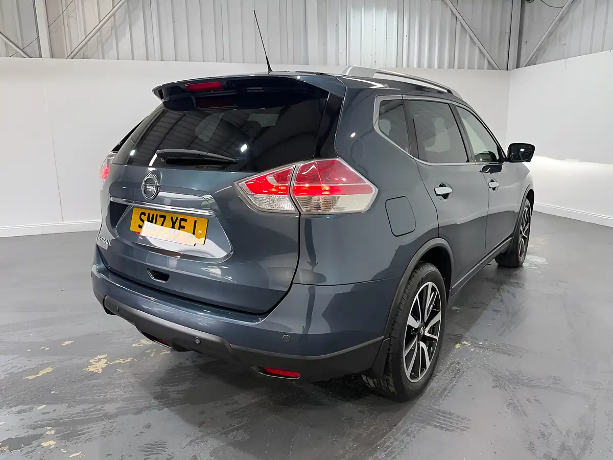 Used 2017 Nissan X-Trail Tekna Blue - Interior and Exterior details 7