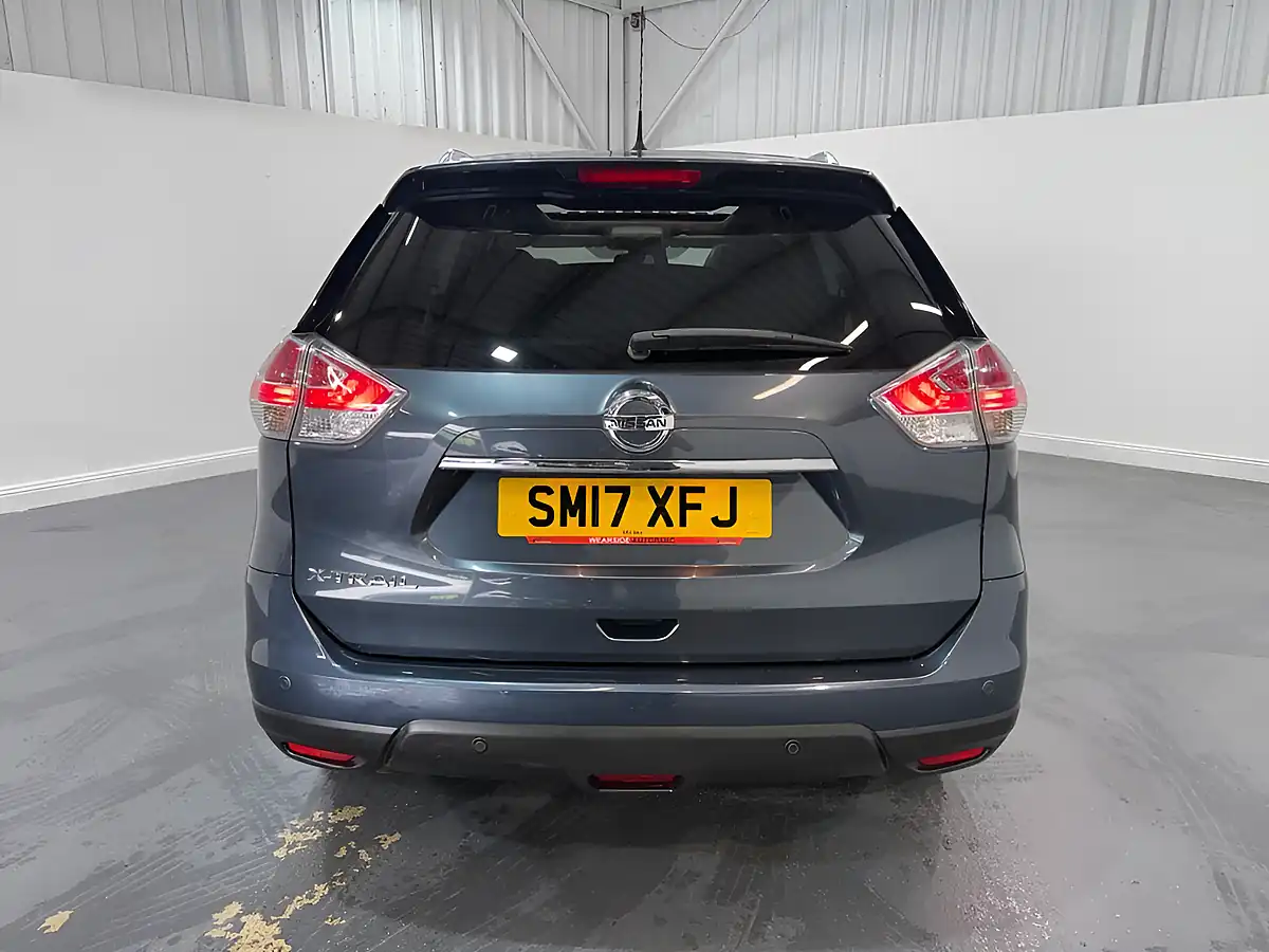 Used 2017 Nissan X-Trail Tekna Blue - Interior and Exterior details 8